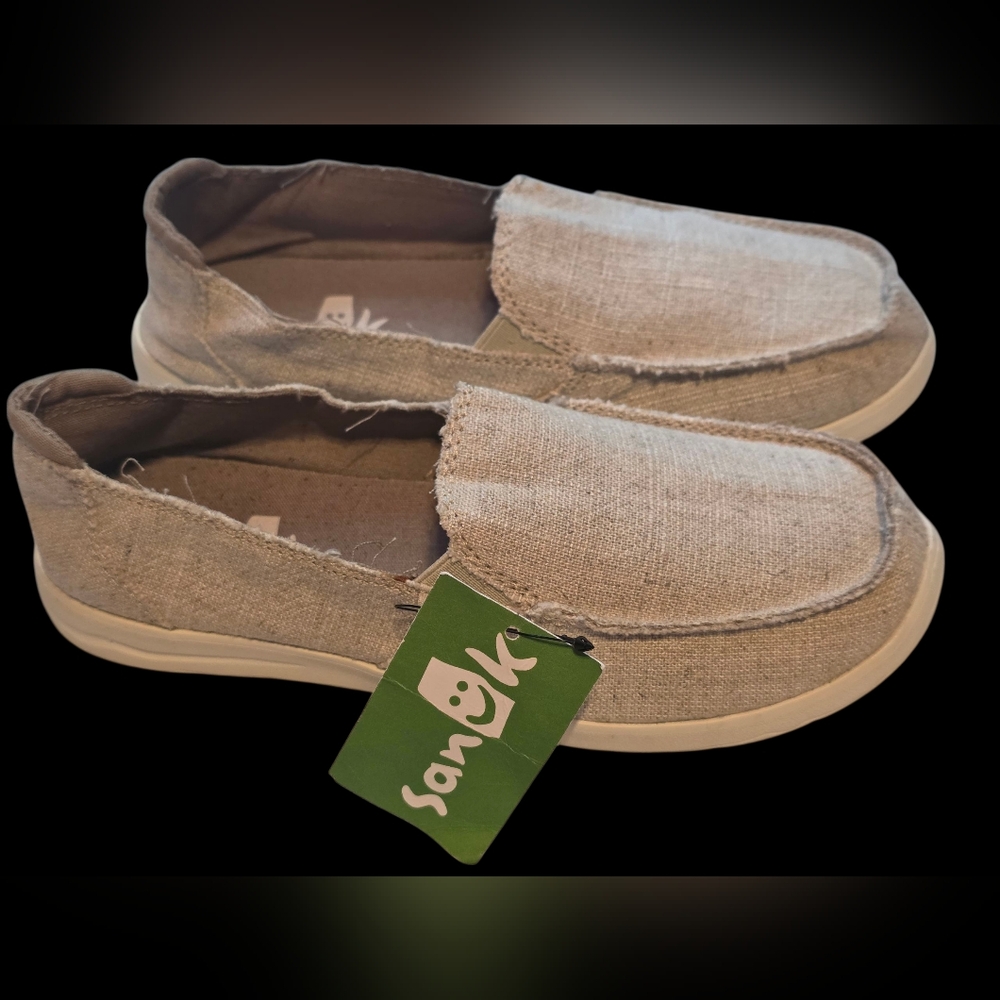Sanuk Light Tan Canvas Slip-Ons